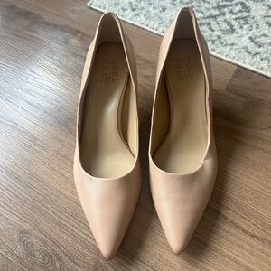 Kitten Heel Pumps